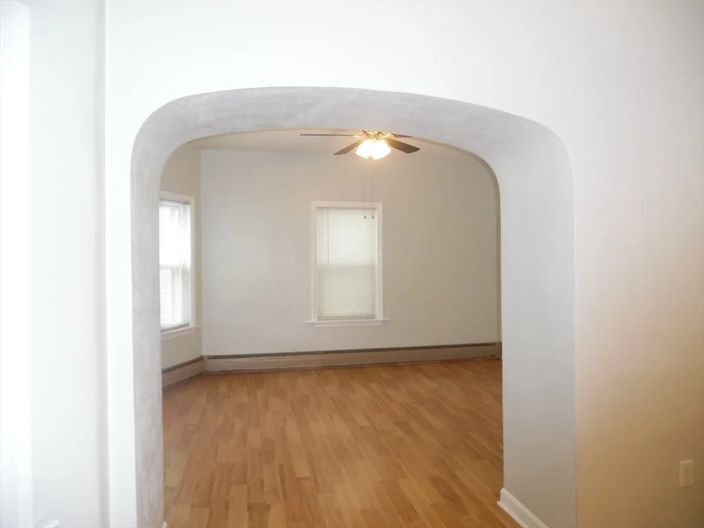 2 bed, 1 bath apartment for rent at 1226 North Main St Unit 1, Fall River — photo 2 of 10
