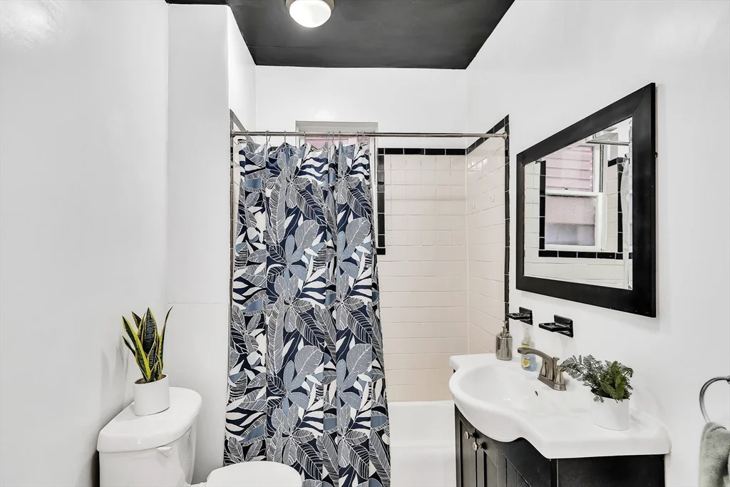 3 bed, 1 bath apartment for rent at 1228 Cambridge St Unit 2, Wellington-Harrington — photo 12 of 15