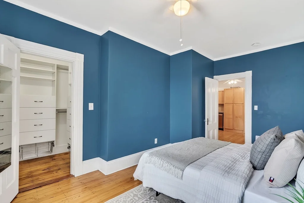 3 bed, 1 bath apartment for rent at 1228 Cambridge St Unit 2, Wellington-Harrington — photo 6 of 15