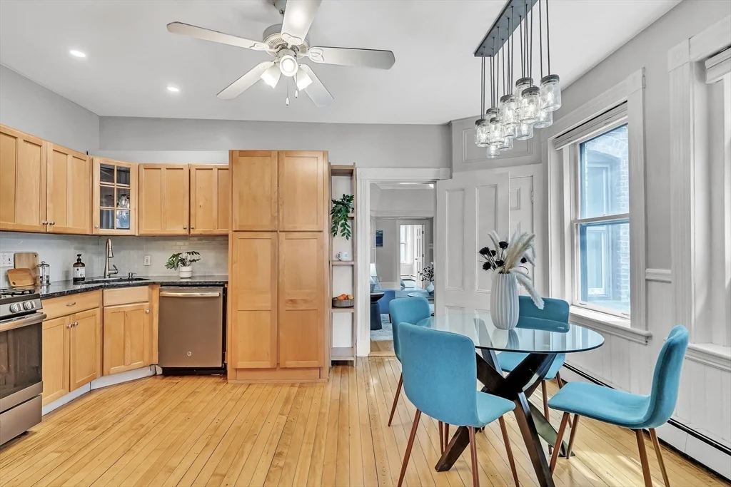 3 bed, 1 bath apartment for rent at 1228 Cambridge St Unit 2, Wellington-Harrington — photo 3 of 15