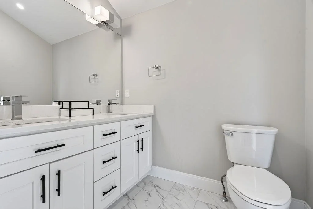 3 bed, 2 bath apartment for rent at 123-125 Centre St Unit 4, Dorchester — photo 16 of 34