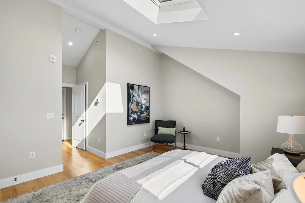 3 bed, 2 bath apartment for rent at 123-125 Centre St Unit 4, Dorchester — photo 18 of 34