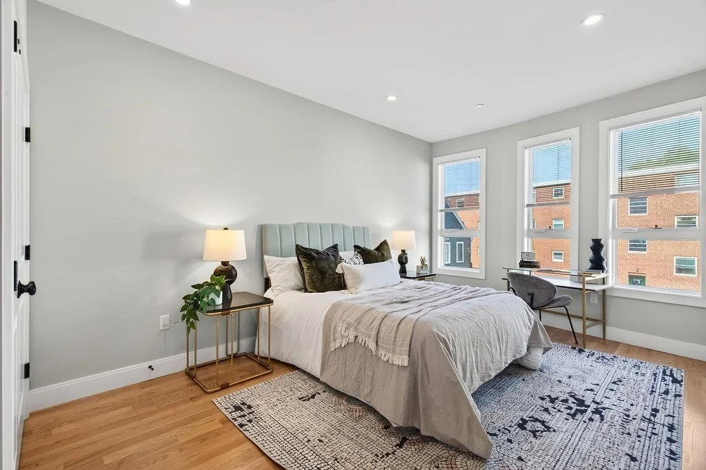 3 bed, 2 bath apartment for rent at 123-125 Centre St Unit 4, Dorchester — photo 28 of 34
