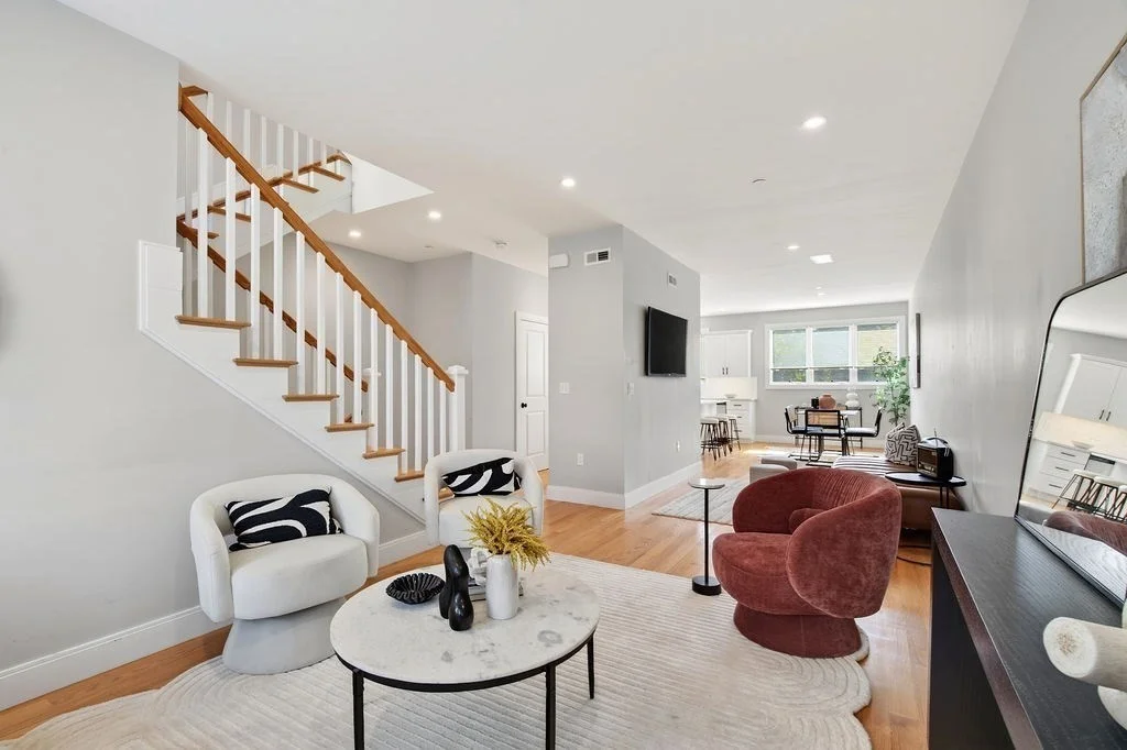 3 bed, 2 bath apartment for rent at 123-125 Centre St Unit 4, Dorchester — photo 8 of 34
