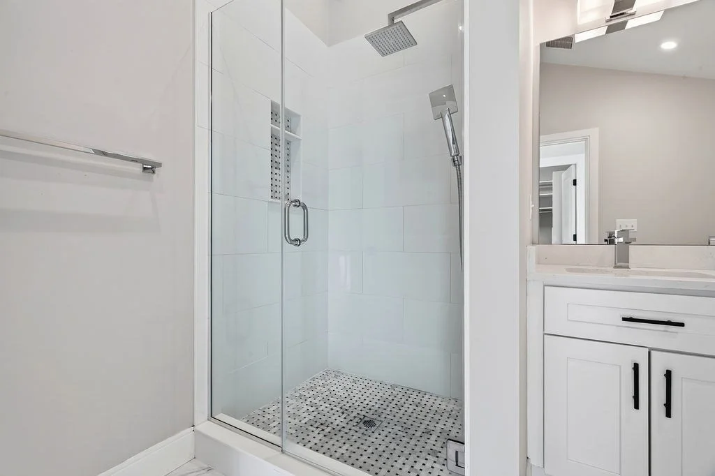 3 bed, 2 bath apartment for rent at 123-125 Centre St Unit 4, Dorchester — photo 15 of 34