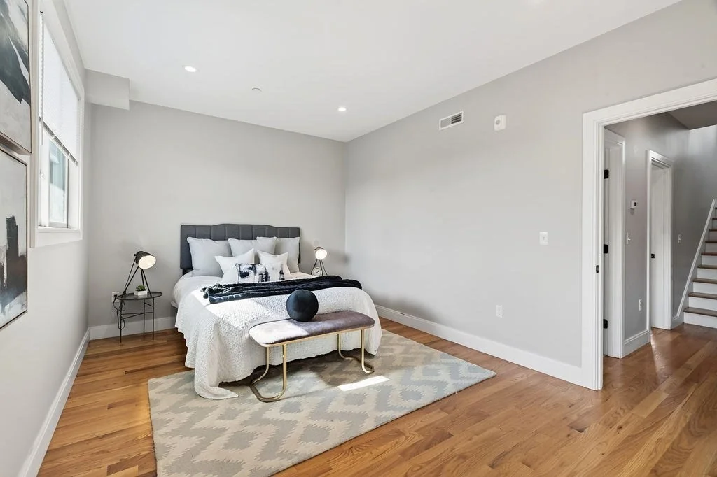 3 bed, 2 bath apartment for rent at 123-125 Centre St Unit 4, Dorchester — photo 23 of 34