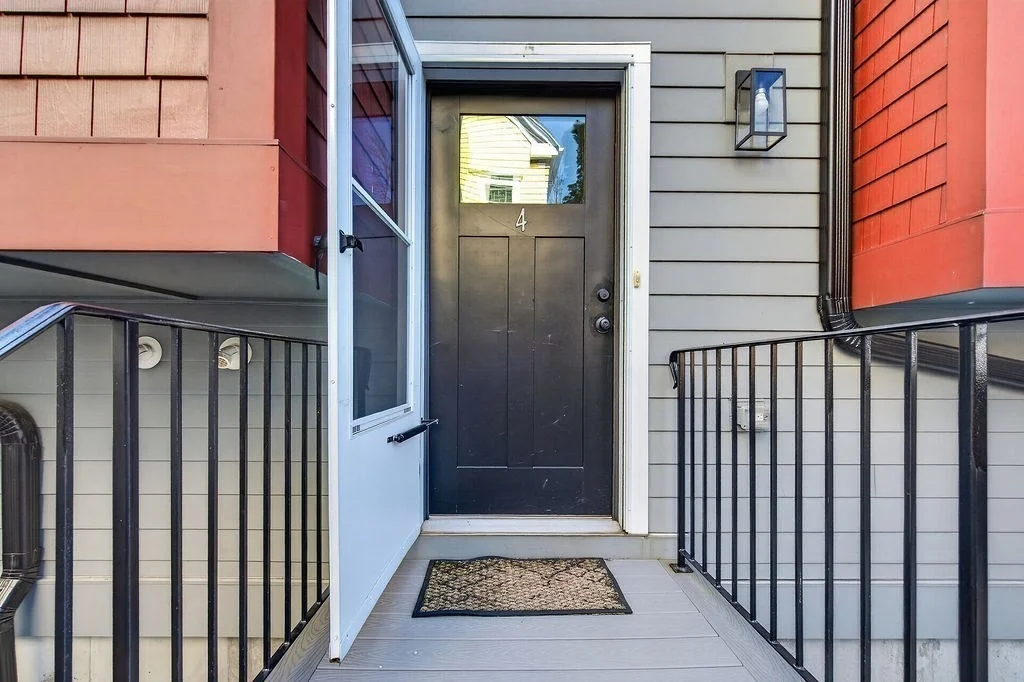 3 bed, 2 bath apartment for rent at 123-125 Centre St Unit 4, Dorchester — photo 32 of 34
