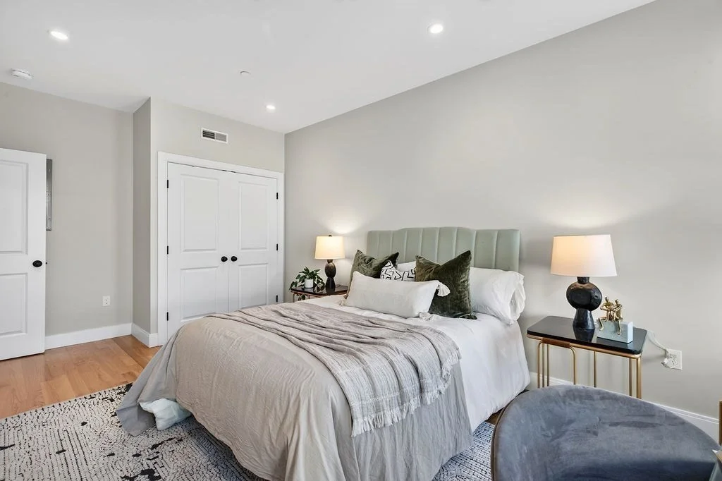 3 bed, 2 bath apartment for rent at 123-125 Centre St Unit 4, Dorchester — photo 27 of 34