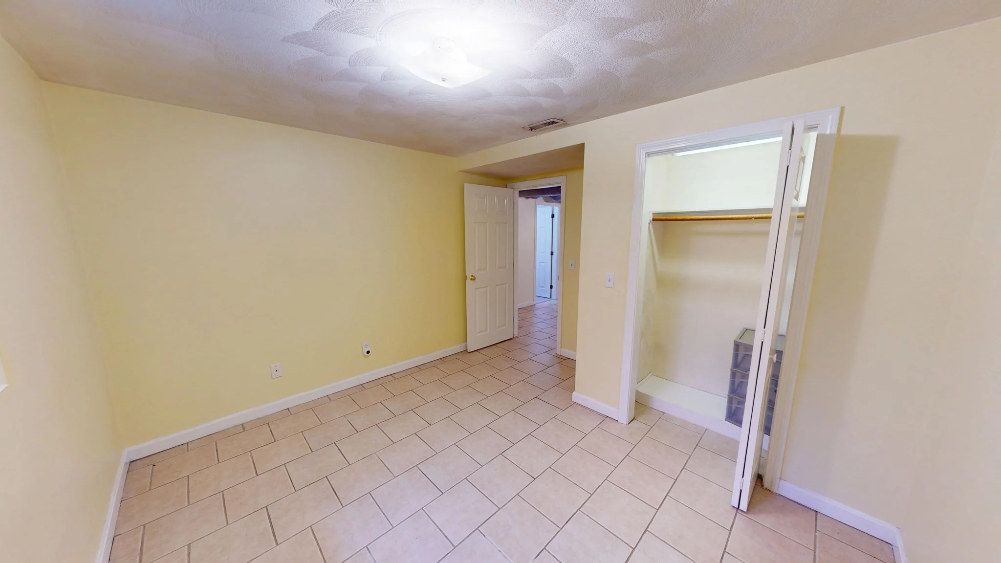 2 bed, 1 bath apartment for rent at 123 Aspinwall Unit B, Coolidge Corner — photo 5 of 11