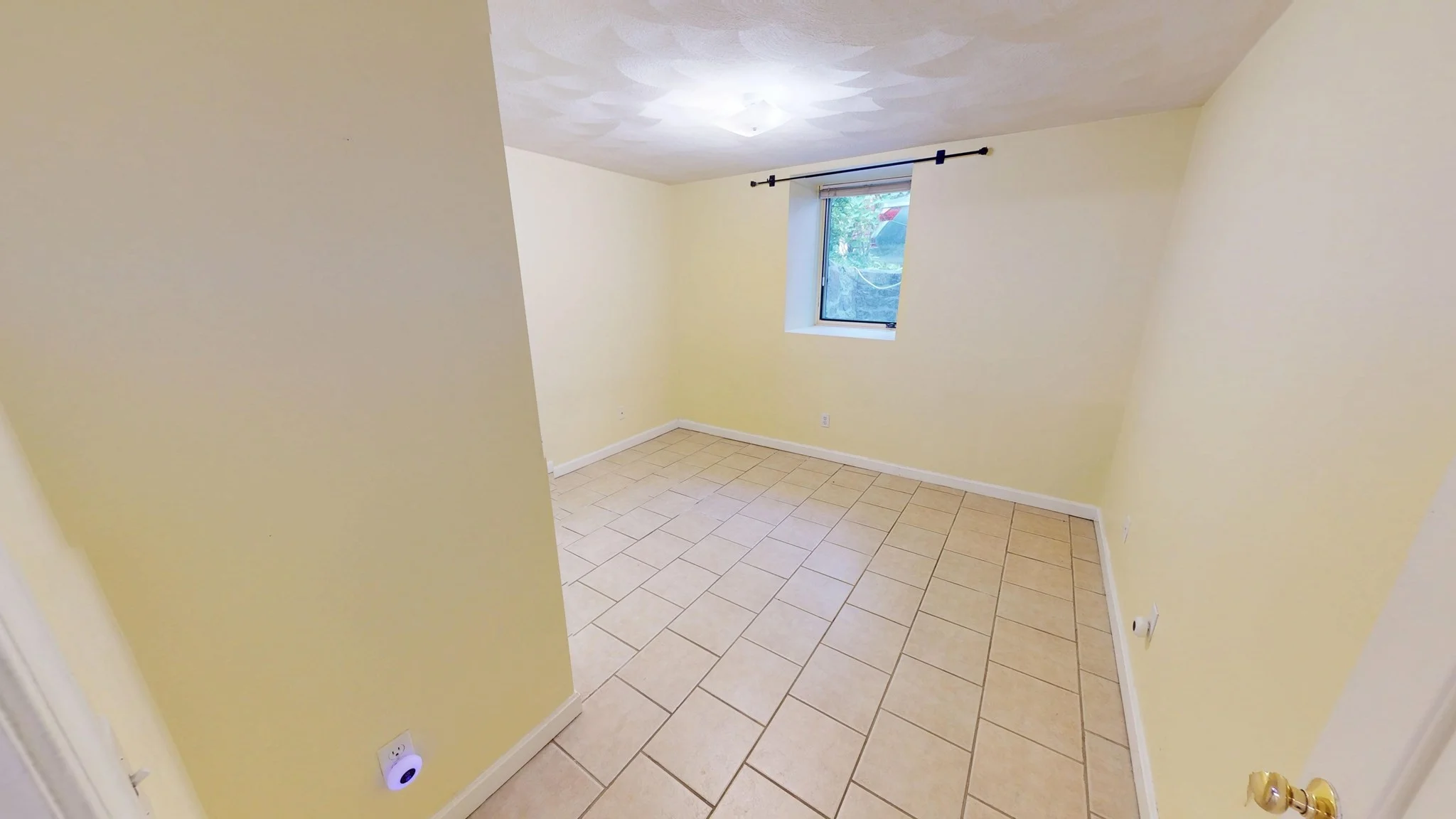 2 bed, 1 bath apartment for rent at 123 Aspinwall Unit B, Coolidge Corner — photo 6 of 11