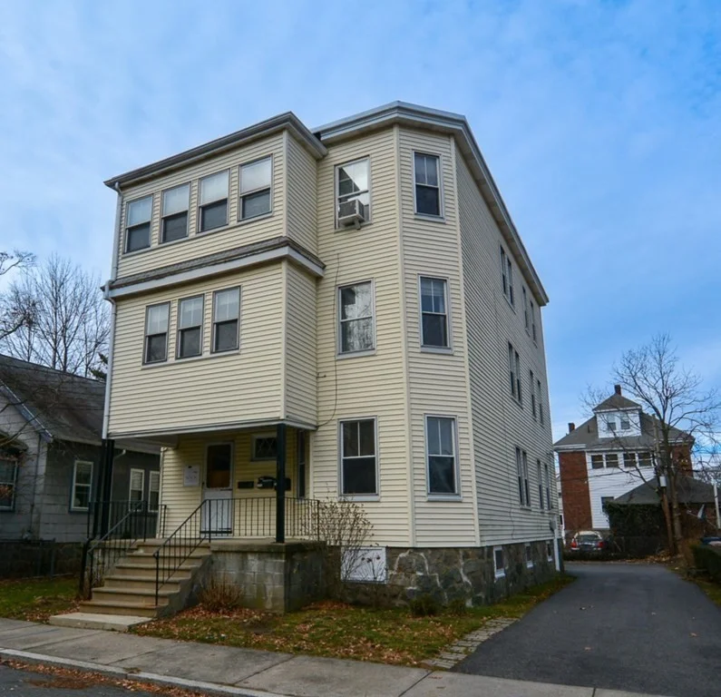 2 bed, 1 bath apartment for rent at 123 Birch St Unit 1, West Roxbury