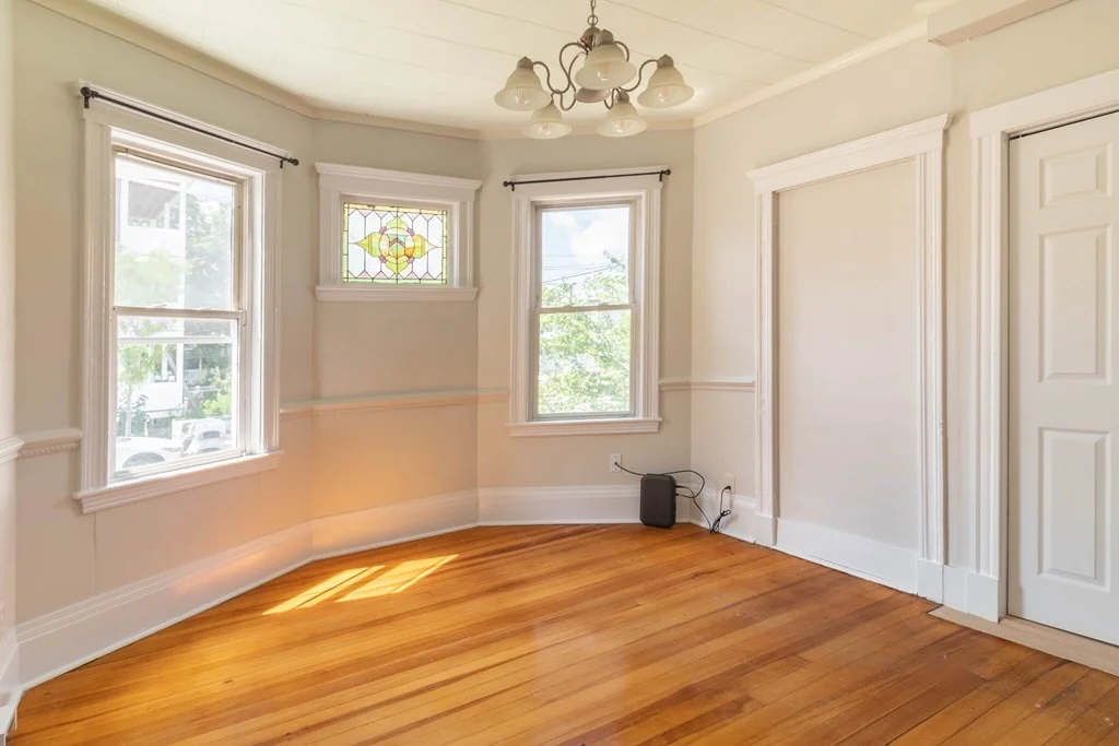 3 bed, 1 bath apartment for rent at 123 Boston St Unit 1, Boston — photo 5 of 13
