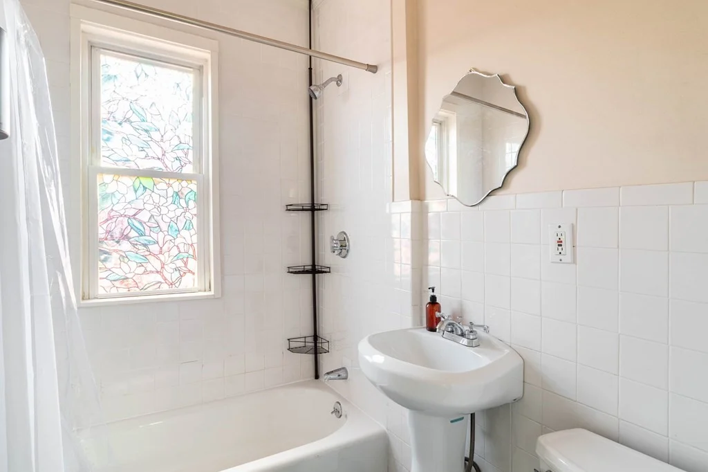 3 bed, 1 bath apartment for rent at 123 Boston St Unit 1, Boston — photo 10 of 13