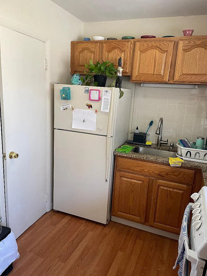 2 bed, 1 bath apartment for rent at 123 Clifton St Unit 3, North Cambridge — photo 2 of 6