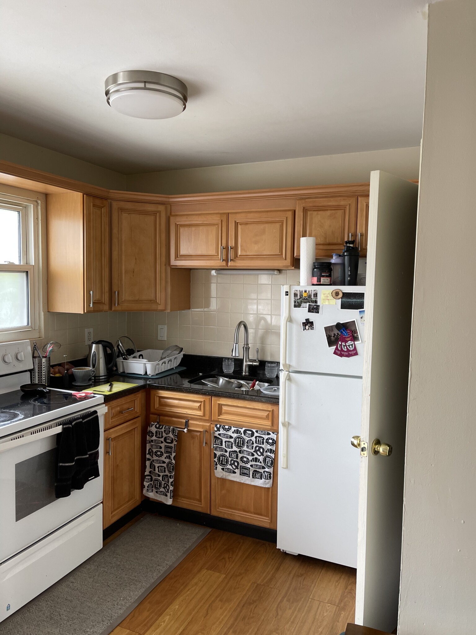 2 bed, 1 bath apartment for rent at 123 Clifton St Unit 4, North Cambridge — photo 2 of 20