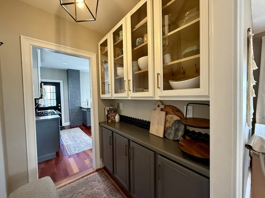 2 bed, 1 bath apartment for rent at 123 Court St Unit 2, Braintree Highlands — photo 11 of 19