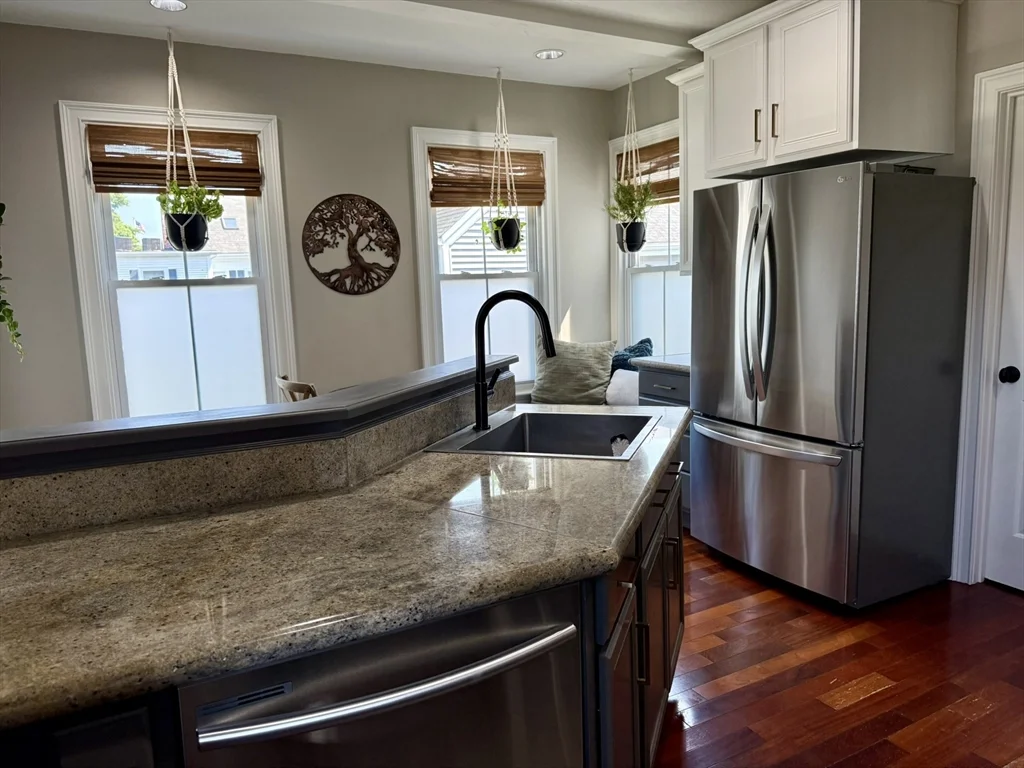 2 bed, 1 bath apartment for rent at 123 Court St Unit 2, Braintree Highlands — photo 5 of 19