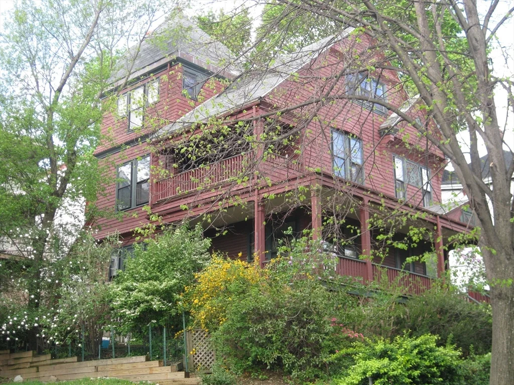 1 bed, 1 bath apartment for rent at 123 Cushing Ave Unit 1, Dorchester — photo 1 of 16