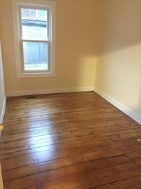 4 bed, 1 bath apartment for rent at 123 Danforth Unit 1S, Fall River — photo 6 of 8