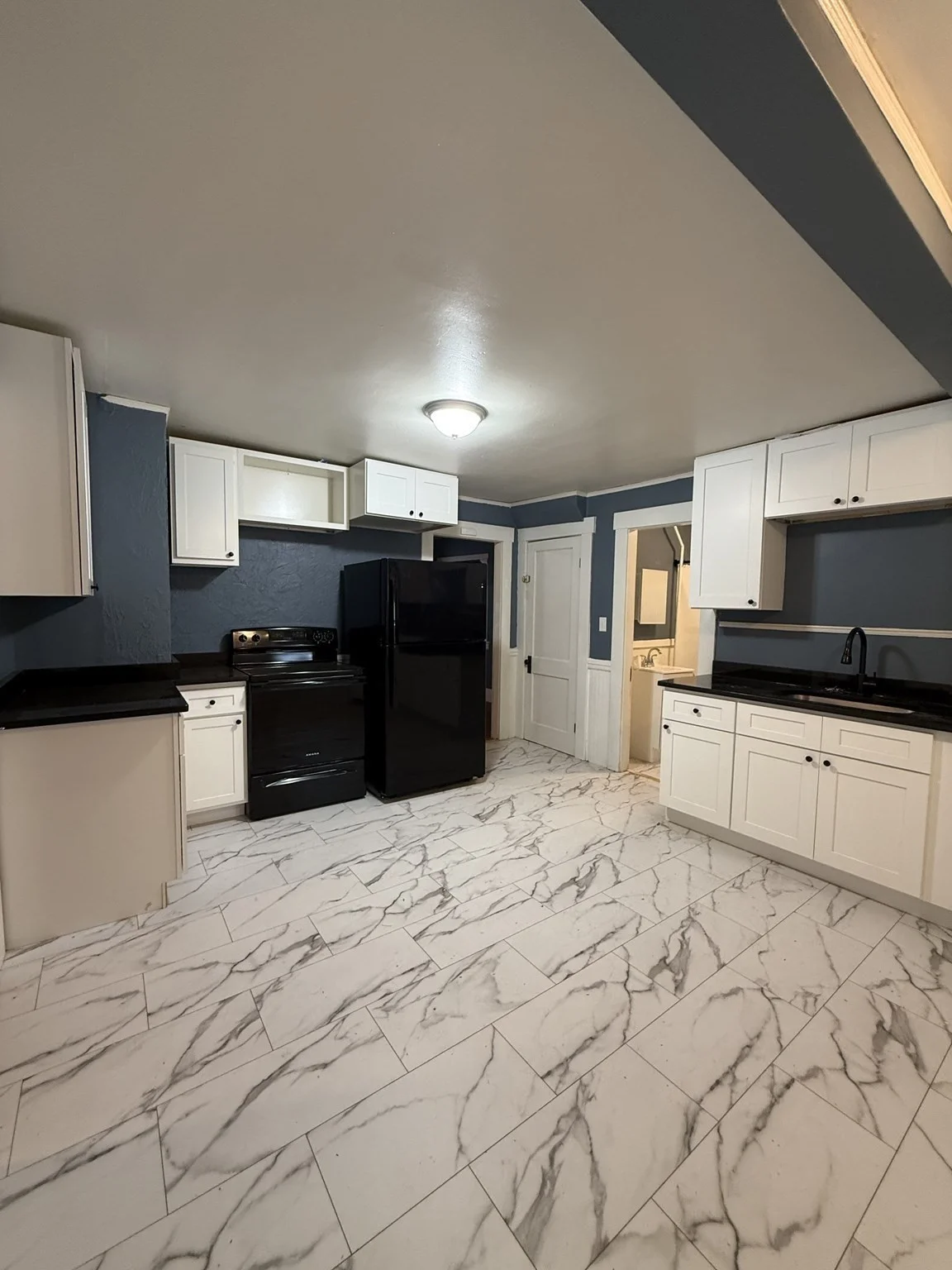 3 bed, 1 bath apartment for rent at 123 Everett St Unit 1, Southbridge — photo 4 of 15