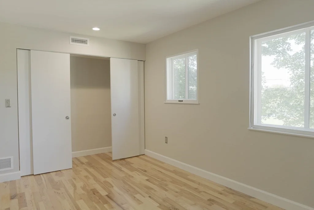 2 bed, 1 bath apartment for rent at 123 Governor Winthrop Rd Unit 123, Ten Hills — photo 6 of 14