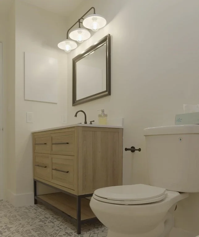 2 bed, 1 bath apartment for rent at 123 Governor Winthrop Rd Unit 123, Ten Hills — photo 11 of 14