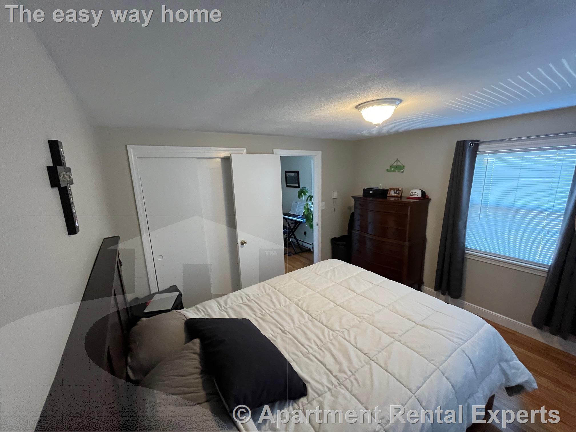 1 bed, 1 bath apartment for rent at 123 Hibbert St Unit 3, Arlington Heights — photo 9 of 10