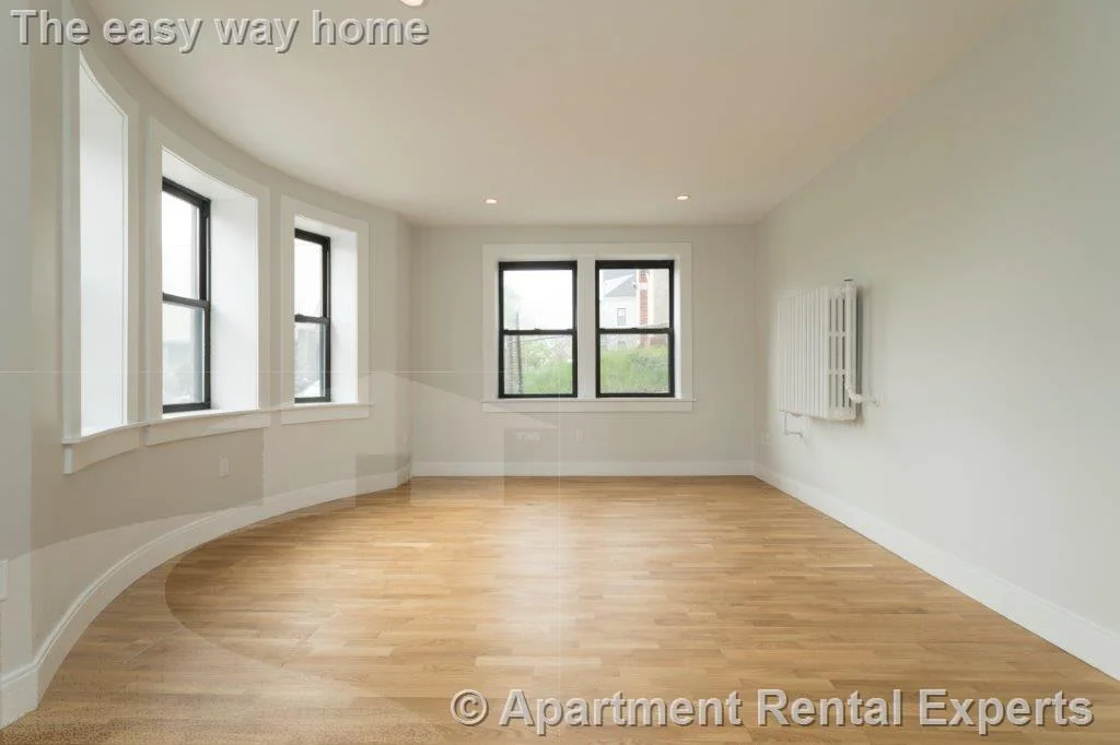 1 bed, 1 bath apartment for rent at 123 Highland Ave Unit 11, Spring Hill — photo 3 of 9