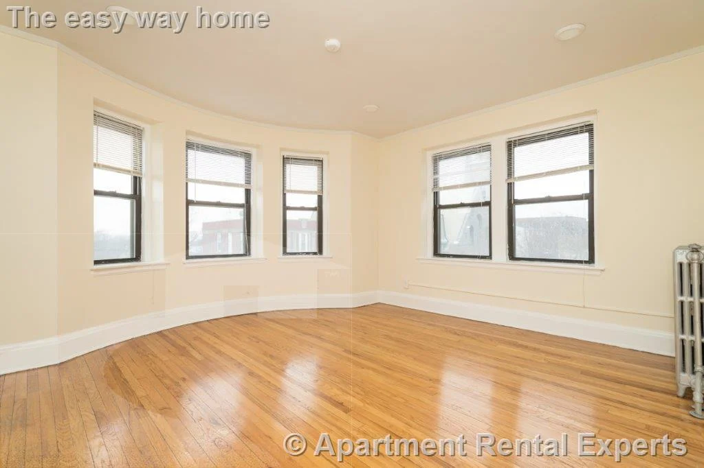 2 bed, 1 bath apartment for rent at 123 Highland Ave Unit 31, Spring Hill — photo 1 of 9