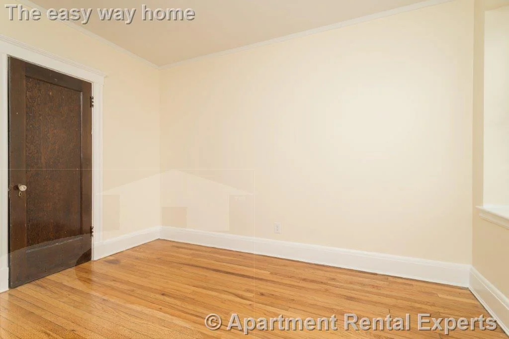 2 bed, 1 bath apartment for rent at 123 Highland Ave Unit 31, Spring Hill — photo 3 of 9