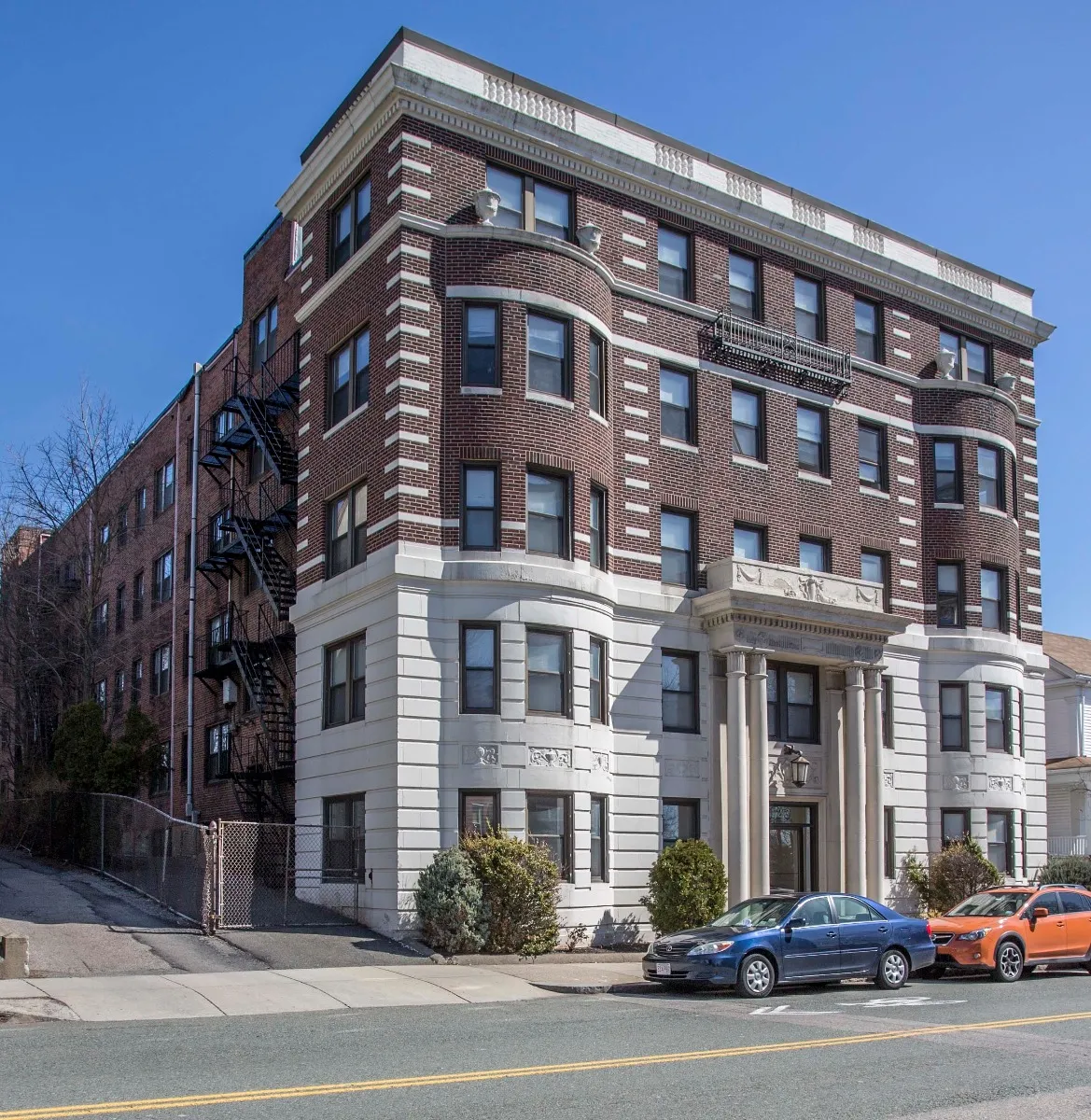 2 bed, 1 bath apartment for rent at 123 Highland Ave Unit 32, Winter Hill — photo 10 of 17