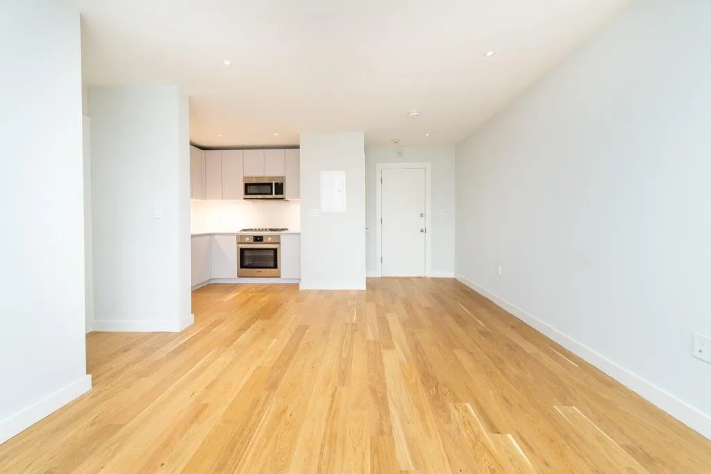 Studio bed, 1 bath apartment for rent at 123 Highland Ave Unit 36, Winter Hill — photo 3 of 13