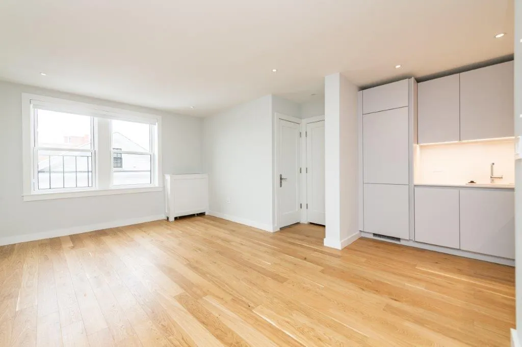Studio bed, 1 bath apartment for rent at 123 Highland Ave Unit 36, Winter Hill — photo 5 of 13