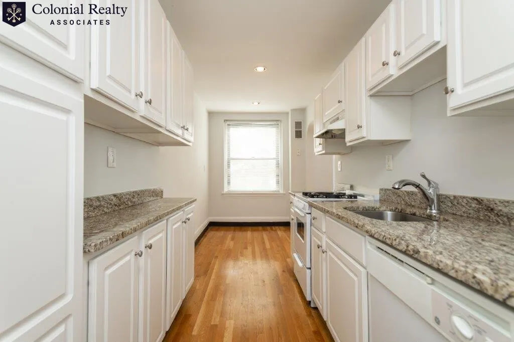 1 bed, 1 bath apartment for rent at 123 Highland Ave Unit 37, Winter Hill — photo 10 of 20