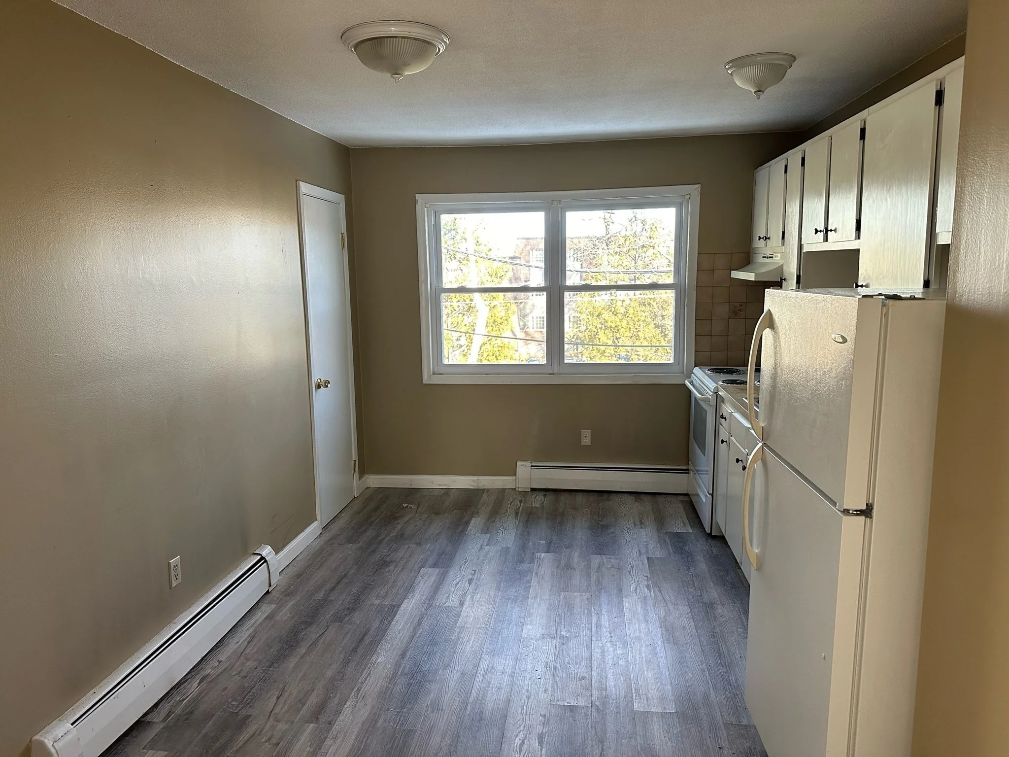 1 bed, 1 bath apartment for rent at 123 Litchfield Pines Dr Unit D, Leominster — photo 2 of 6