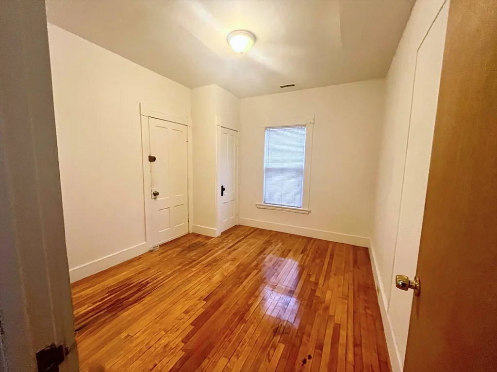 2 bed, 1 bath apartment for rent at 123 Mayfield St Unit 2nd Floor, Worcester — photo 7 of 11