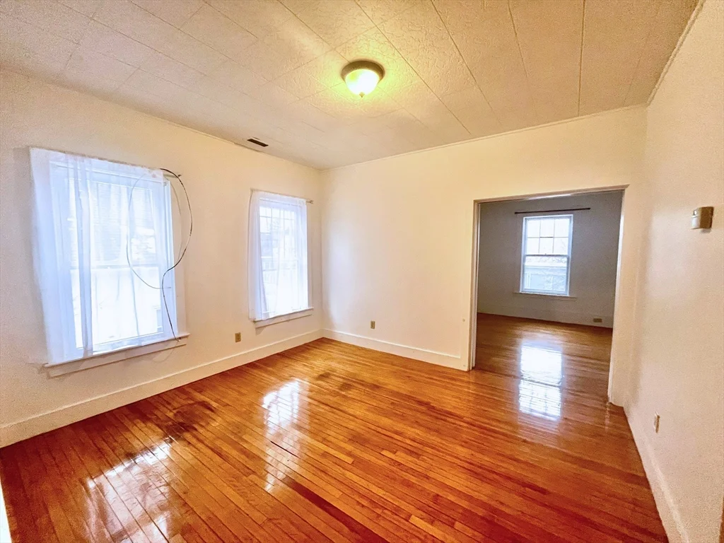 2 bed, 1 bath apartment for rent at 123 Mayfield St Unit 2nd Floor, Worcester — photo 8 of 11