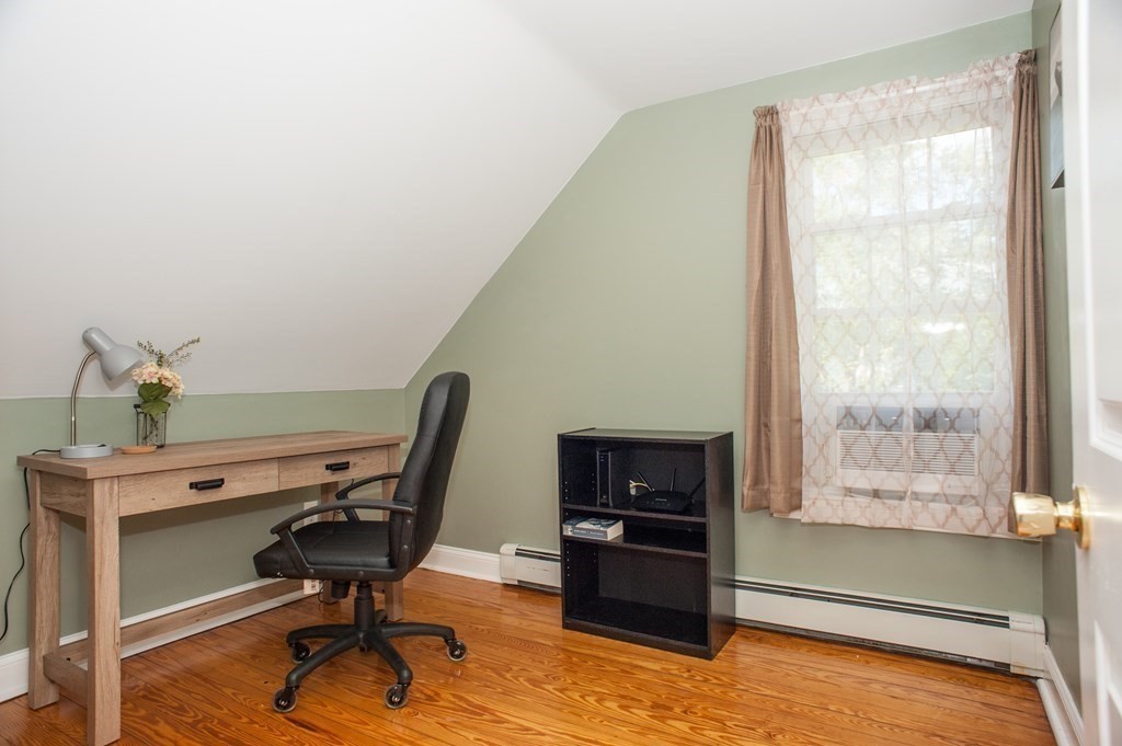 3 bed, 1 bath apartment for rent at 123 N Main St, Uxbridge — photo 19 of 23