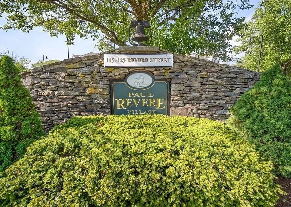 3 bed, 2 bath apartment for rent at 123 Revere St Unit F, Canton