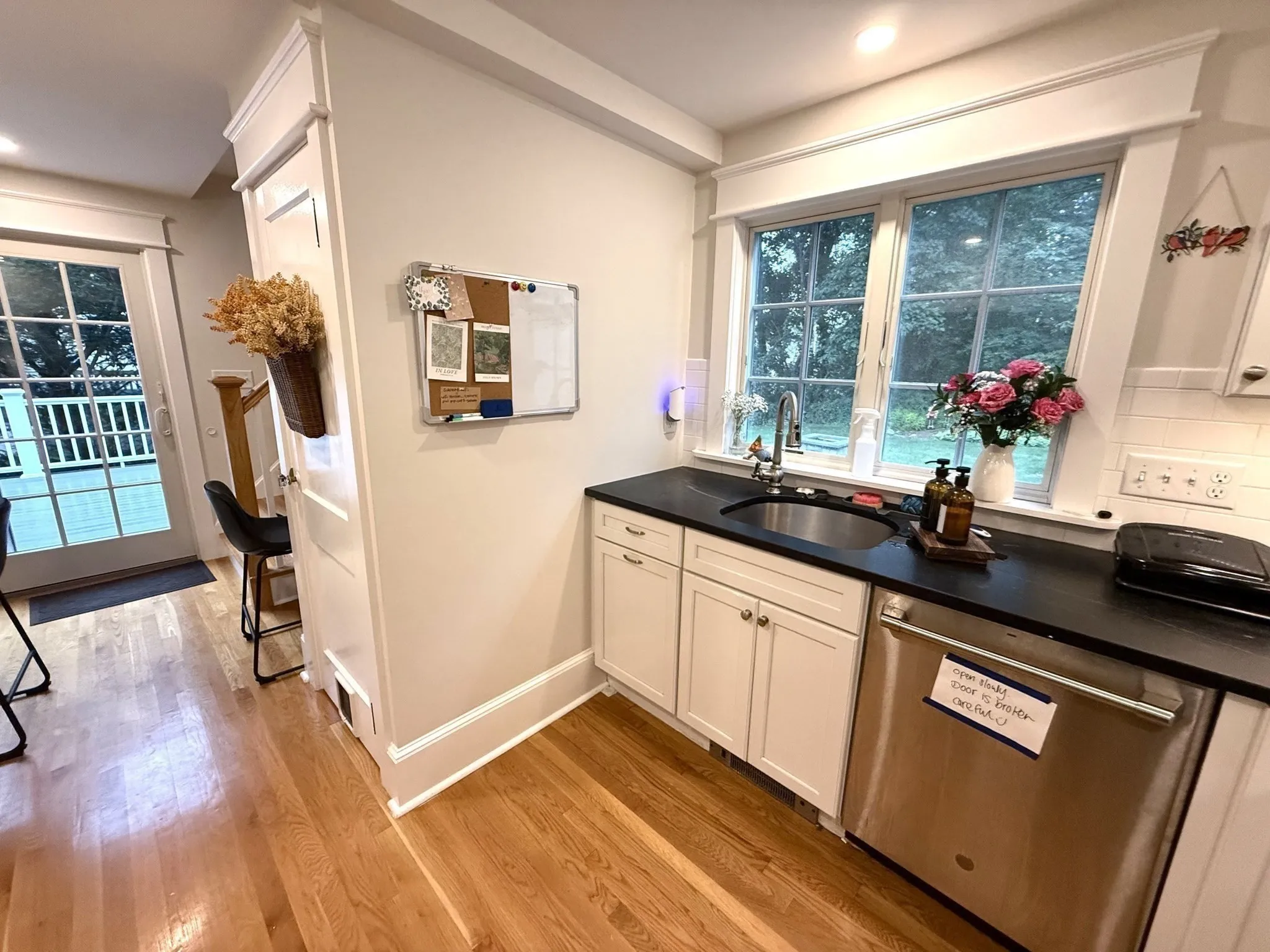 2 bed, 1 bath apartment for rent at 123 Rublee, Arlington Heights — photo 5 of 16