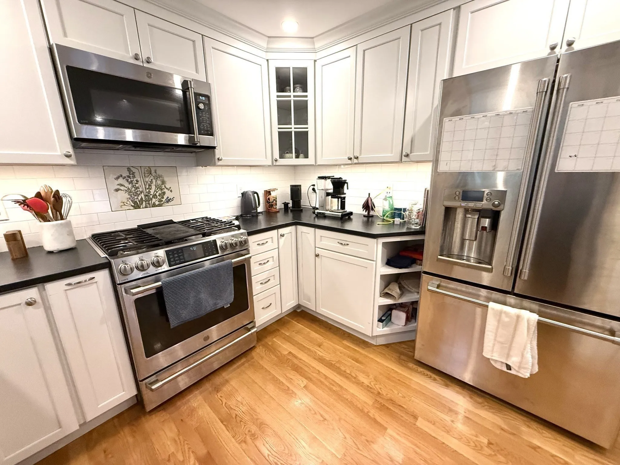 2 bed, 1 bath apartment for rent at 123 Rublee, Arlington Heights — photo 4 of 16