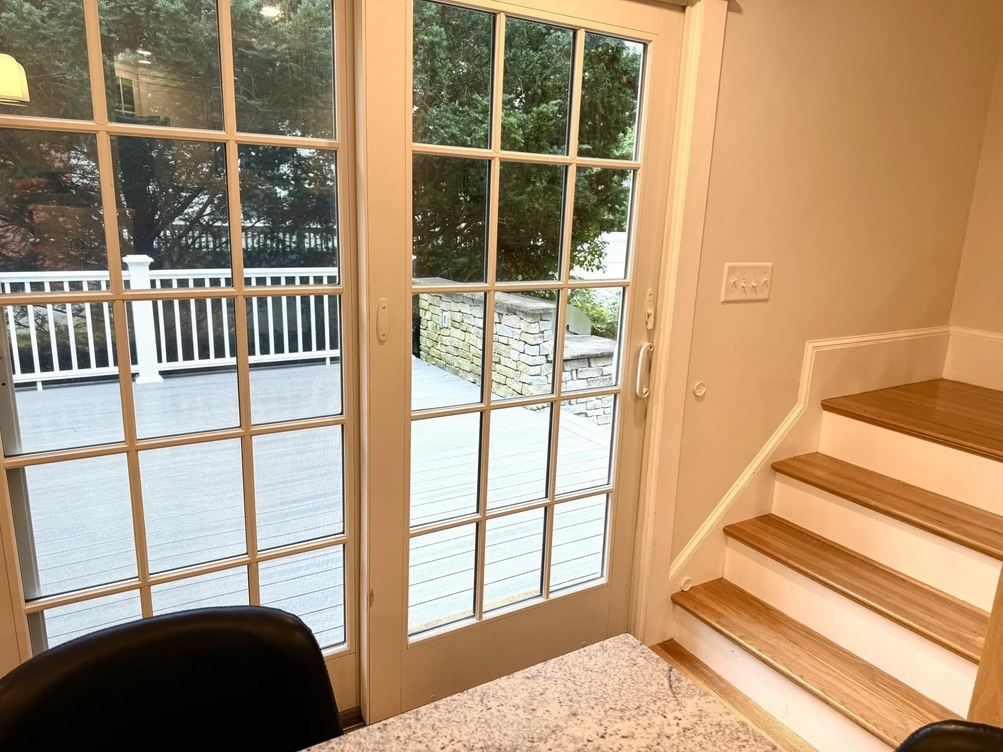 2 bed, 1 bath apartment for rent at 123 Rublee, Arlington Heights — photo 12 of 16