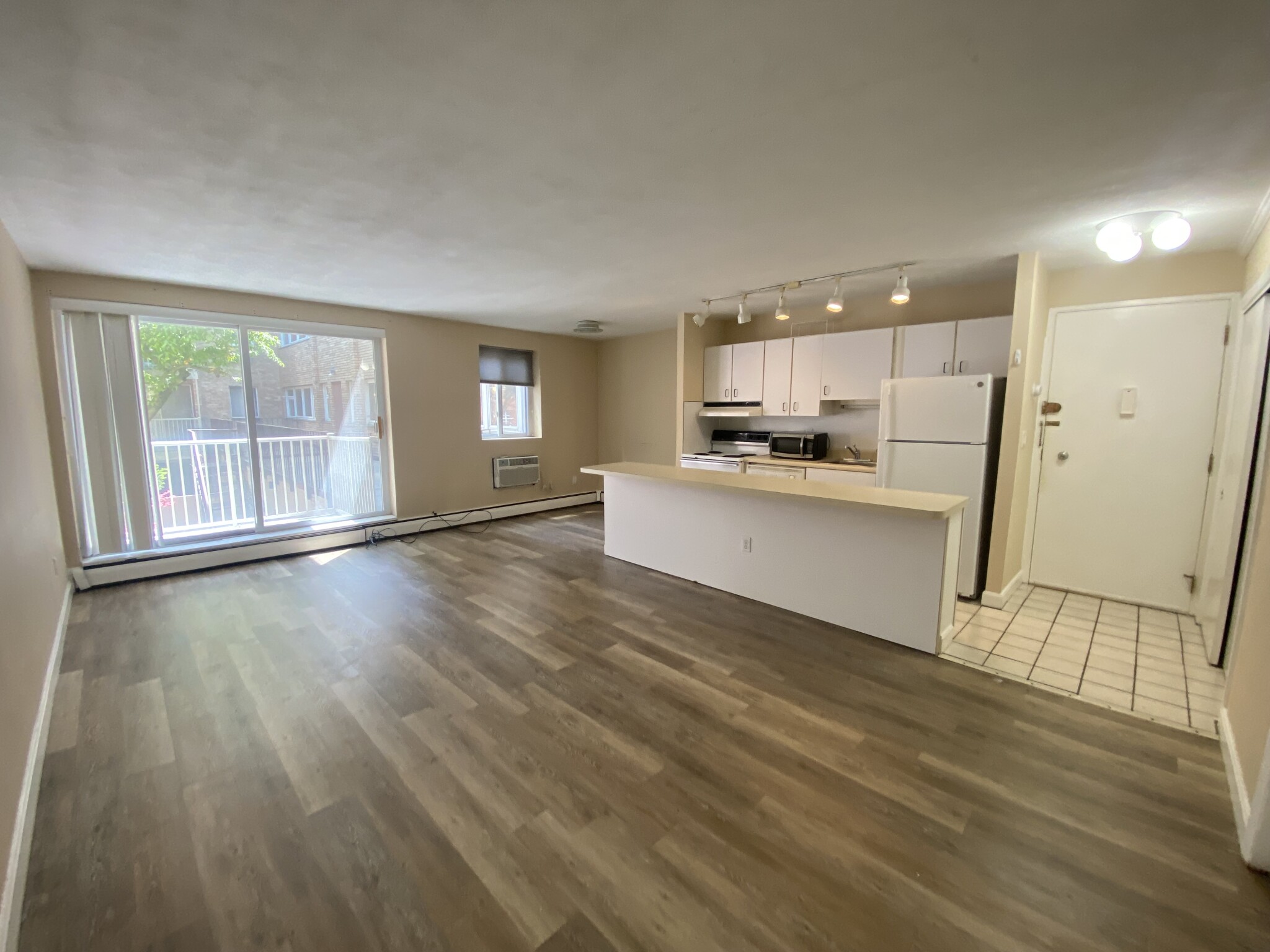 1 bed, 1 bath apartment for rent at 123 Sewall Ave Unit 1A, Coolidge Corner — photo 11 of 20