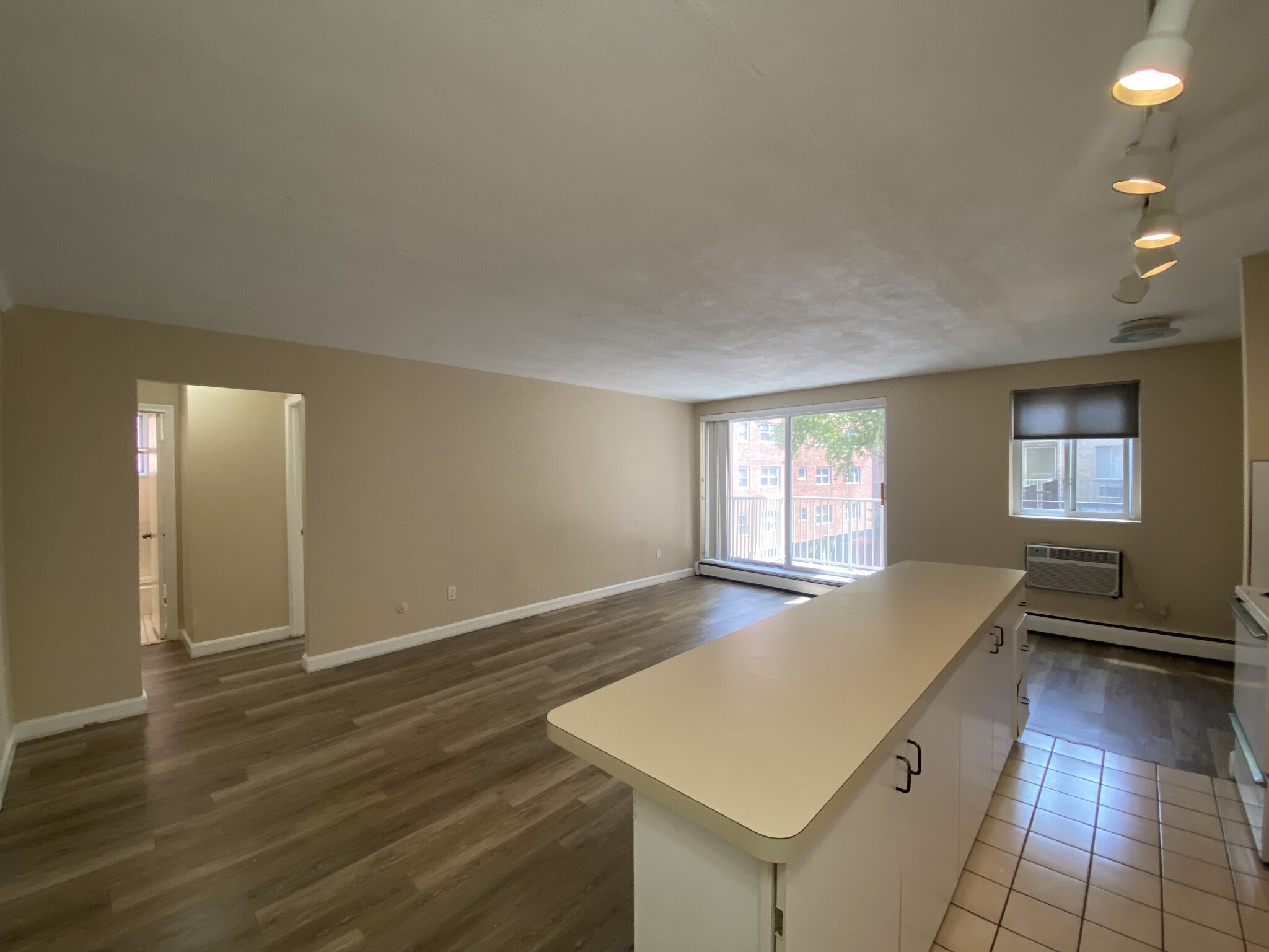 1 bed, 1 bath apartment for rent at 123 Sewall Ave Unit 1A, Coolidge Corner — photo 7 of 20