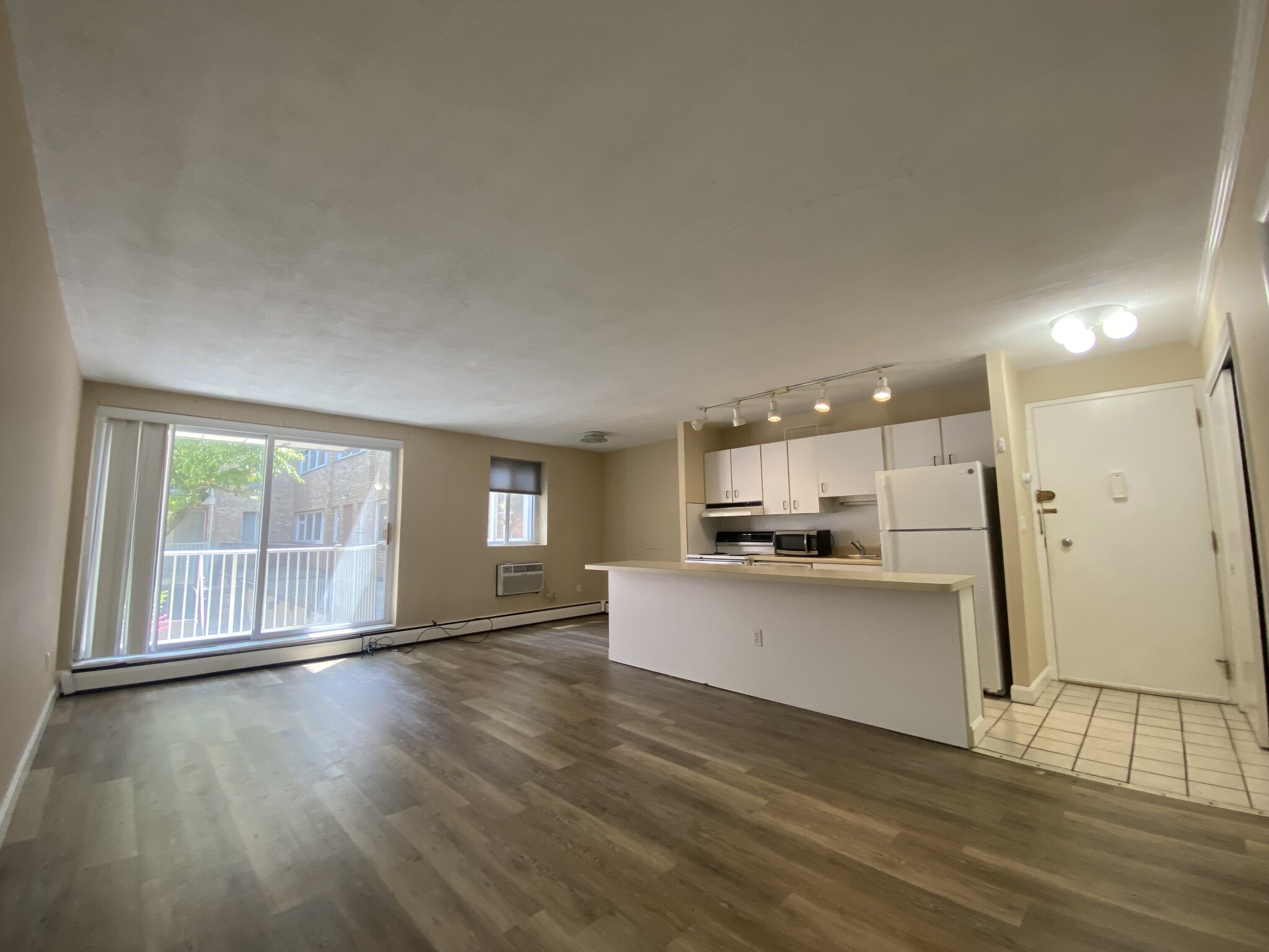 1 bed, 1 bath apartment for rent at 123 Sewall Ave Unit 1A, Coolidge Corner — photo 10 of 20