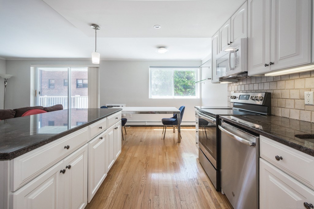 1 bed, 1 bath apartment for rent at 123 Sewall Ave Unit 1K, Longwood — photo 2 of 15