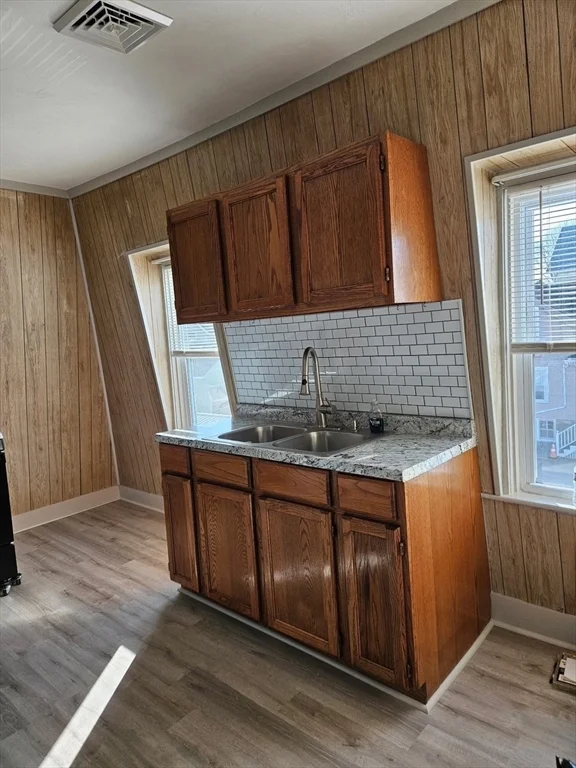 2 bed, 1 bath apartment for rent at 123 Smith St Unit 3, Fall River — photo 1 of 14
