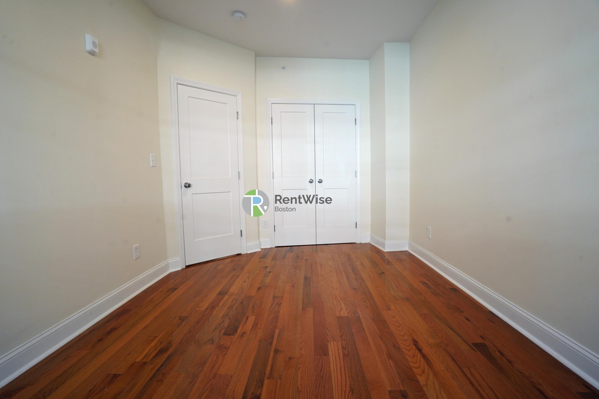 1 bed, 1 bath apartment for rent at 123 Sutherland Rd Unit A, Brighton — photo 12 of 23