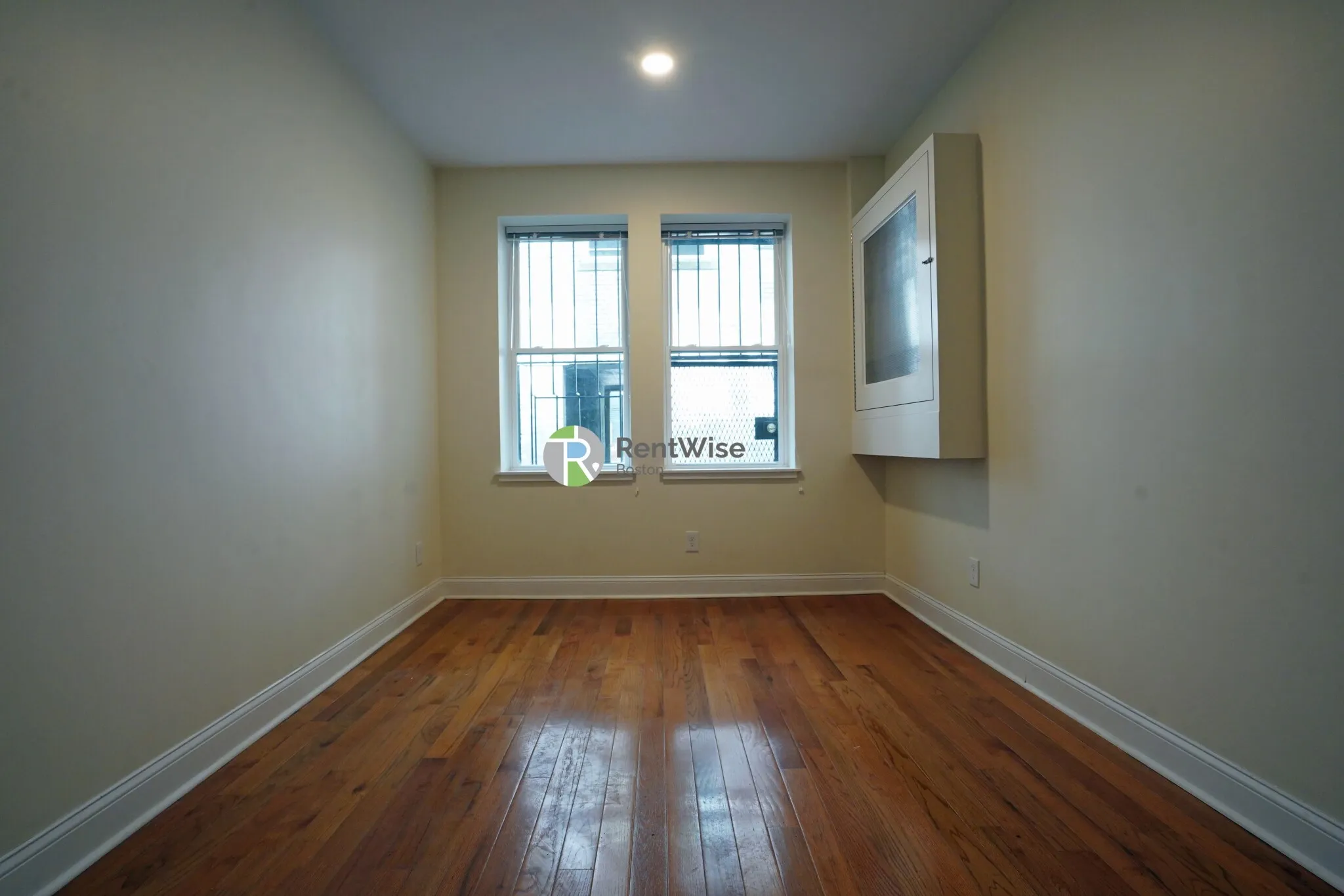 2 bed, 1 bath apartment for rent at 123 Sutherland Rd Unit B, Brighton — photo 11 of 35