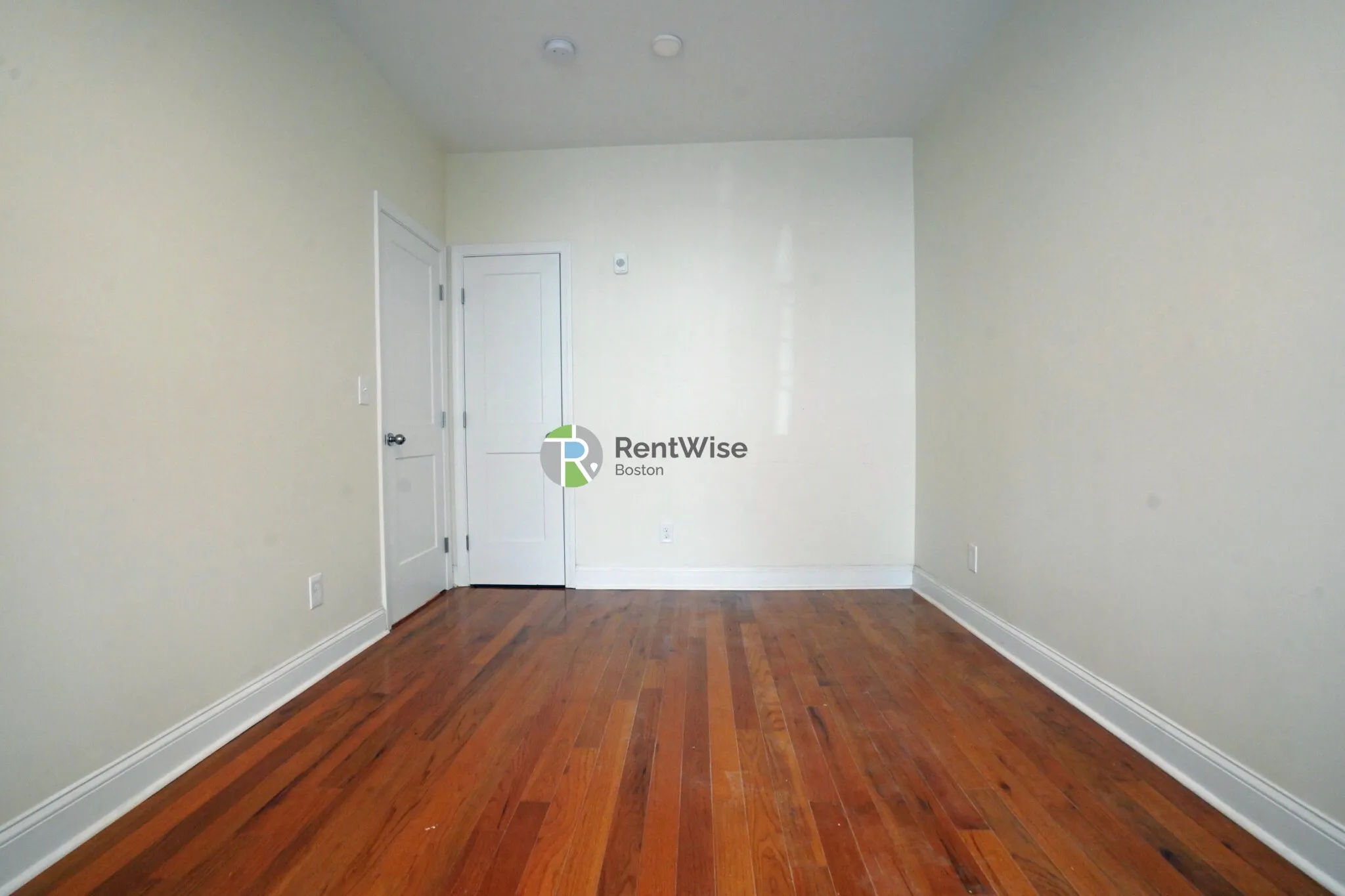 2 bed, 1 bath apartment for rent at 123 Sutherland Rd Unit B, Brighton — photo 12 of 35